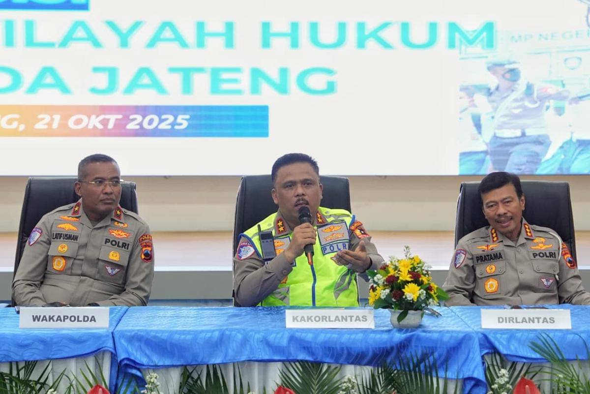 Korlantas Larang Kendaraan Sumbu Tiga Lintasi Tol selama Nataru